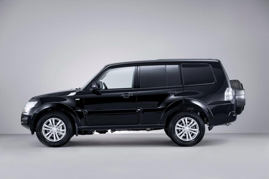  Mitsubishi Pajero Van 2017 года  (фото 10 из 12)